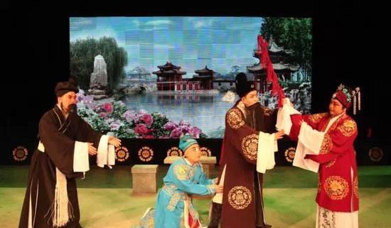 书同文，车同轨