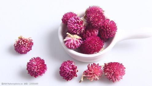 苦恼郁闷的伤感个性签名 享受空虚享受寂寞享受疼痛带来的快感