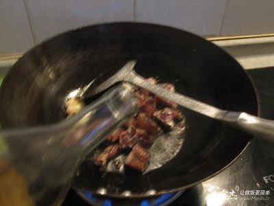 黑灯瞎火
