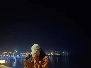 回家开心的搞笑句子说说心情短语
